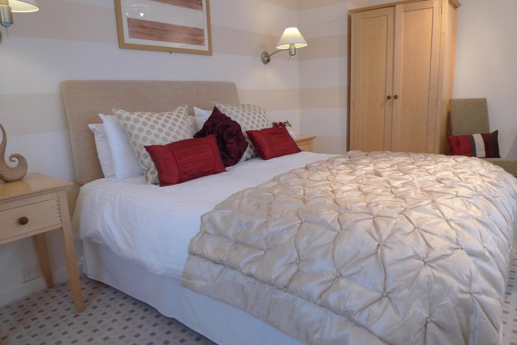 Ashburnham Hotel Pembrey Habitación foto