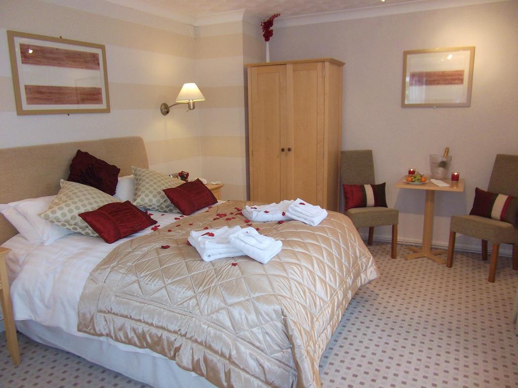 Ashburnham Hotel Pembrey Habitación foto